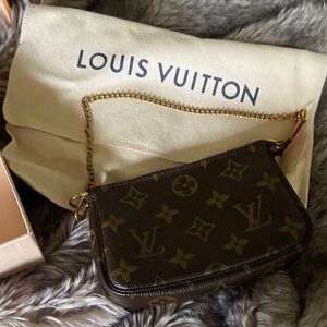 Louis Vuitton Gold Chain Brown Monogram Clutch